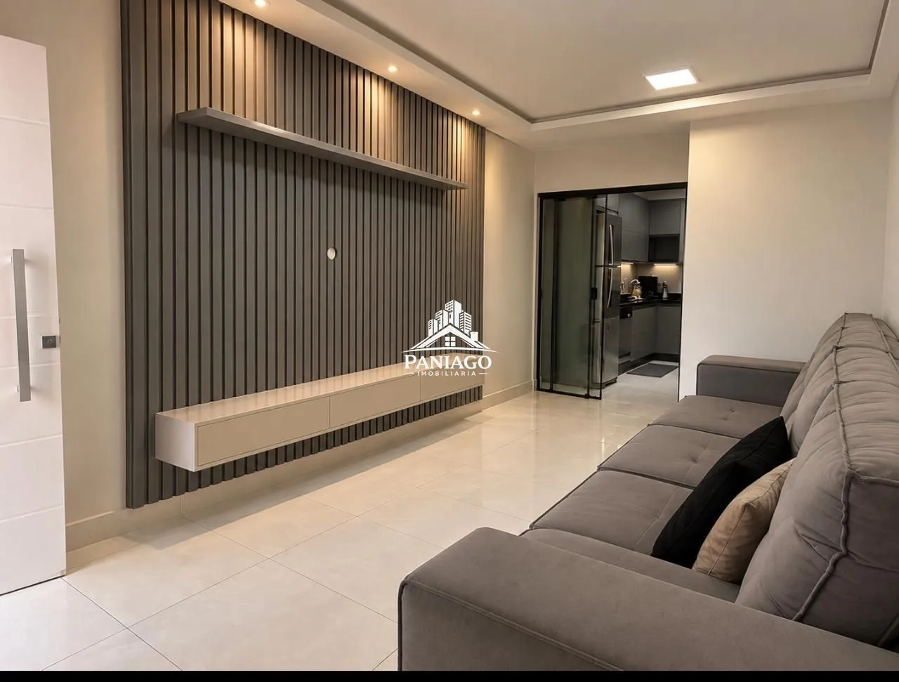 Imagem Casa Reformada com 4 Quartos à Venda no Condomínio Esmeralda