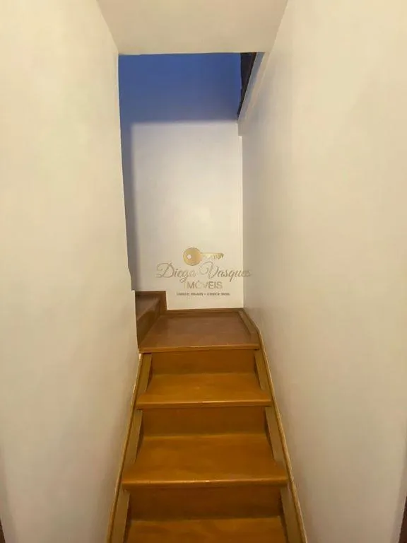 Imagem Casa em Condomínio para Venda em Teresópolis / RJ no bairro Araras