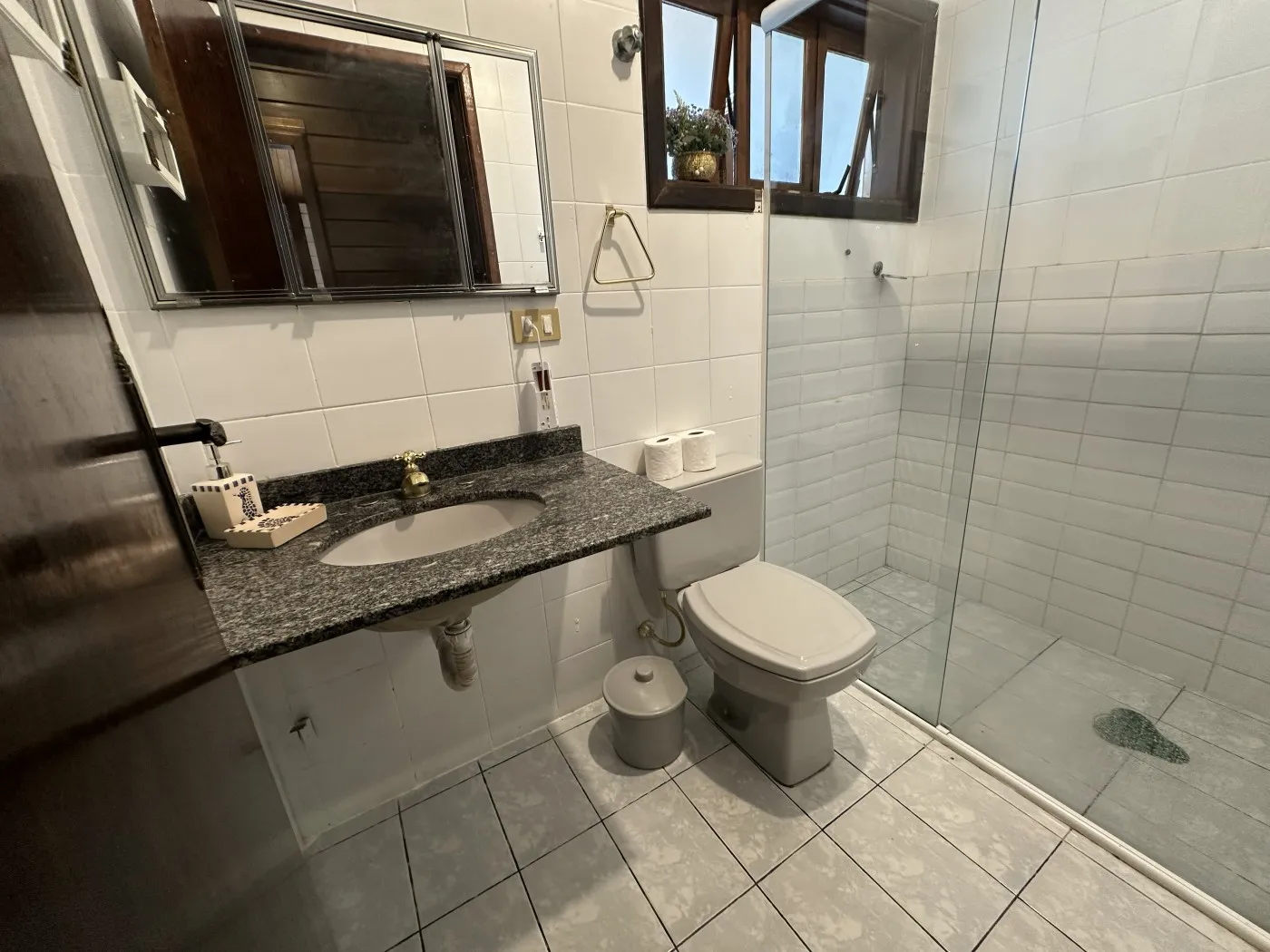 Imagem Casa para Venda em Bertioga, Riviera, 3 dormitórios, 1 suíte, 2 banheiros, 3 vagas