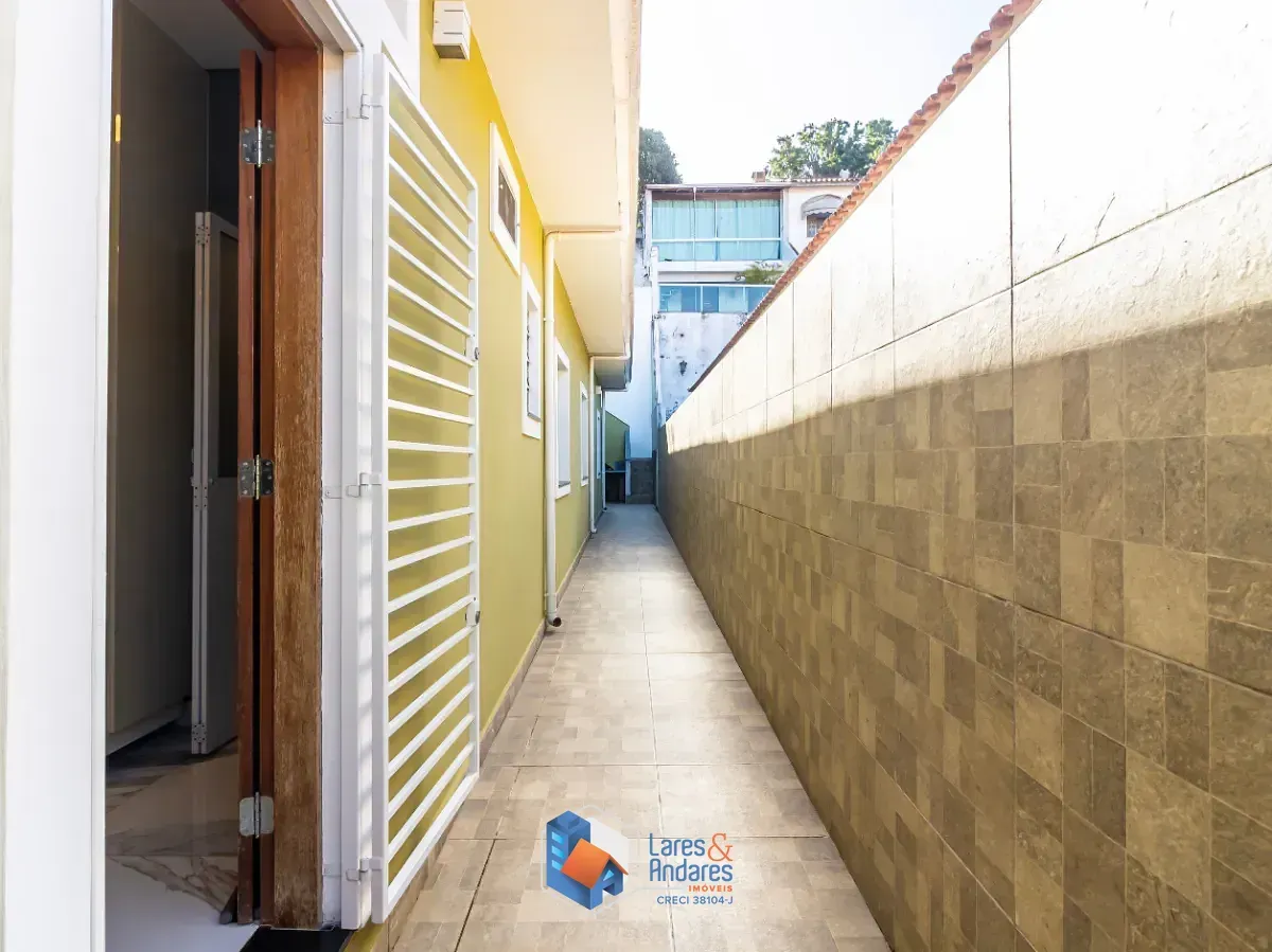 Imagem Casa para venda em Jardim Peri com 3 quartos, sendo 1 suíte, 216m²
