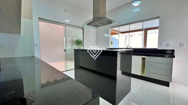 Imagem Casa 4 quartos – 205 Sul
