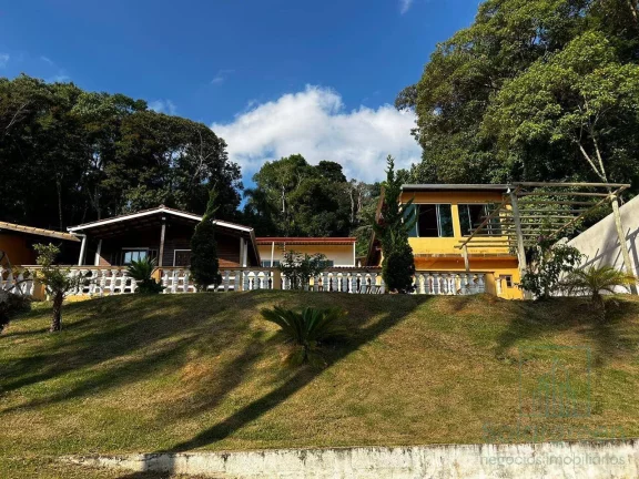 Foto do imóvel A venda propriedade com 1.400 m² de terreno e 3 imóveis - 890 mil em Caminho Rodrigues