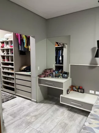 Imagem Casa de condomínio com 3 Suítessendo 01 master, com hidro, todas com closetÁrea livreSala de jant...