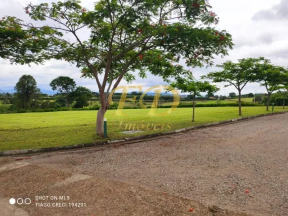 Imagem LINDO LOTE A VENDA EM CONDOMÍNIO EM PIRACAIA COM ACESSO A RE