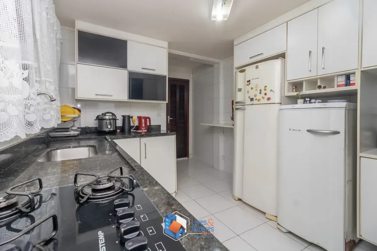 Imagem Casa de vila para venda em Chácara Inglesa com 4 quartos, sendo 1 suíte, 350m²