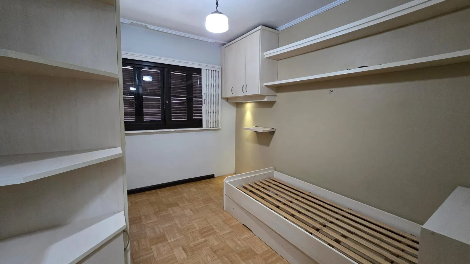 Imagem Duplex à venda em Caxias do Sul, Jardim das Hortências, com 3 quartos, 233.44m2