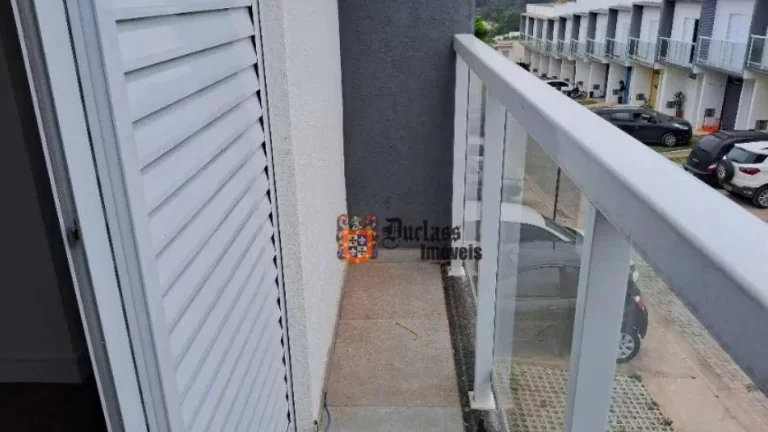 Imagem Sobrado à venda, 2 dormitórios, 65 m², em condomínio, por R$ 368.000 - Pinheirinho - Jarinu/SP