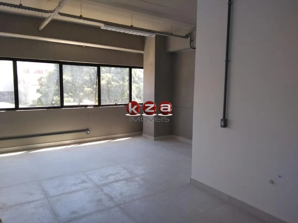 Imagem Sala Comercial para Locação em Vinhedo-SP, Bairro Santa Rosa: 1 Sala, 2 Banheiros, 1 Vaga de Garagem!