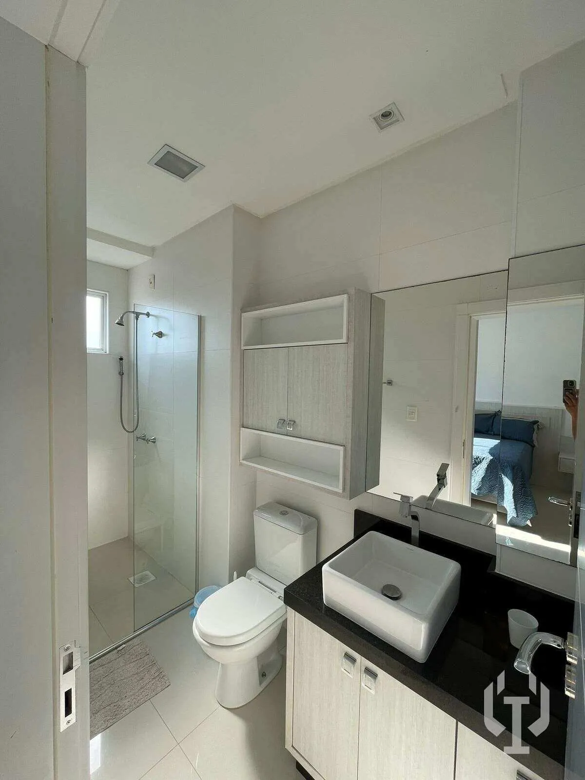 Imagem Apartamento à venda, com 4 suítes, pronto e mobiliado em 100x