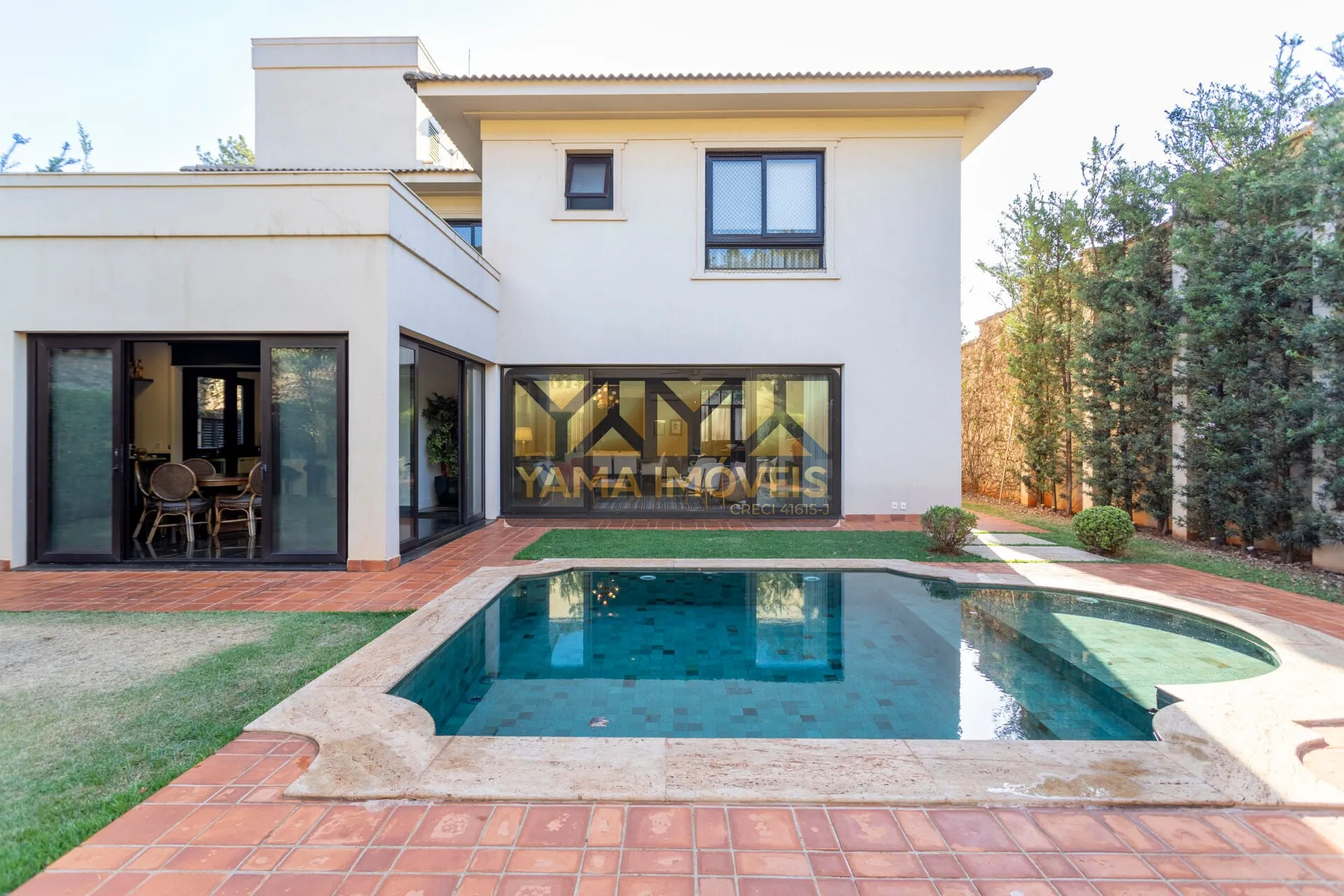 Imagem Casa Alto Padrão Condomínio Aspen 495 m²