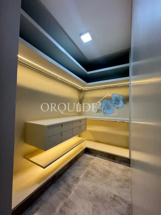 Imagem Casa à venda na cidade de rio verde com 3 quartos, 3 suítes, 2 salas, 1 banheiro, 1 vaga de garagem e 156m² de área.