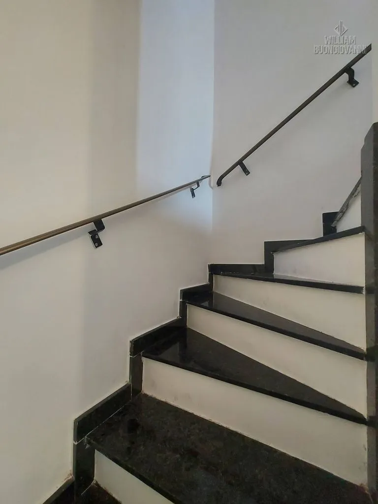 Imagem SOBRADO EM CONDOMINIO COM QUINTAL PRIVATIVO