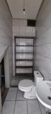 Imagem Na Cavalhada, loja de 90m².