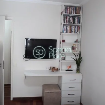 Imagem 87 metros 3 dormitórios 1 suíte 1 vaga Apartamento com 3 dormitórios, sendo 1 suíte, um banheiro...