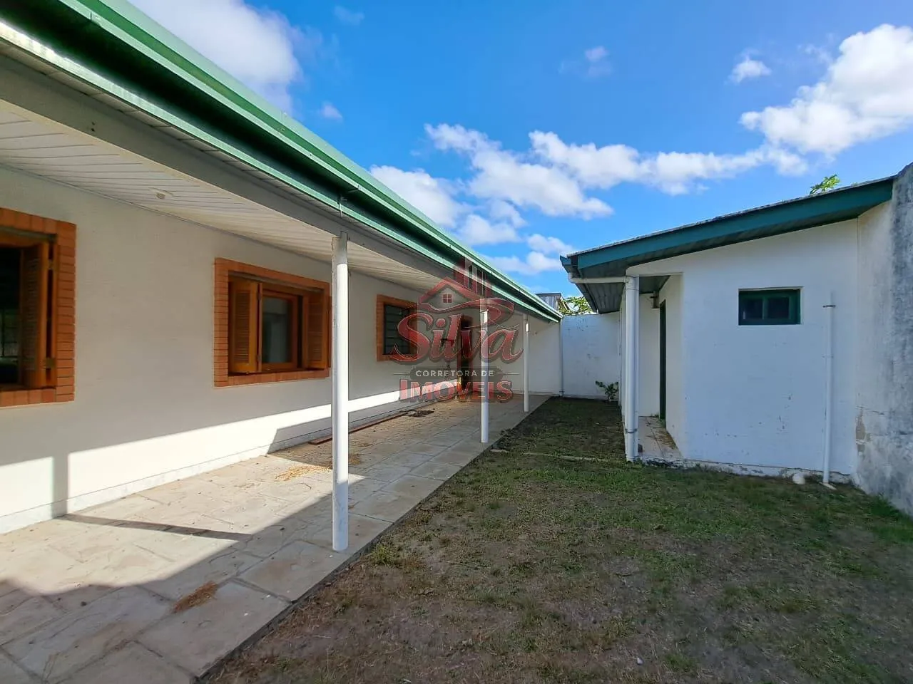 Imagem C487| Casa à venda em Imbé RS com 3 dormitórios, suíte e pátio cercado