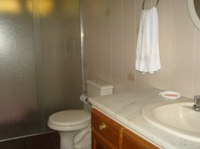 Imagem Casa para Venda - 216m², 3 dormitórios, sendo 1 suites, 2 vagas - Centro
