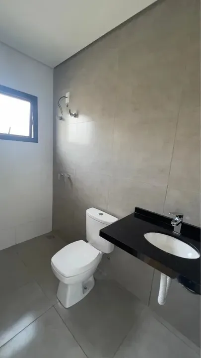 Imagem Sobrado Novo com 3 Suítes Localizado no Jardim Residencial Villagio Ipanema I.
