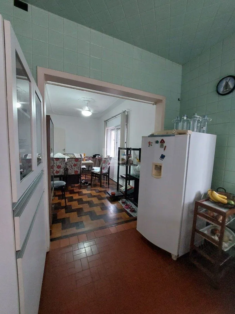 Imagem Casa para Venda - 184m², 3 dormitórios, sendo 1 suites, 4 vagas - Cristal