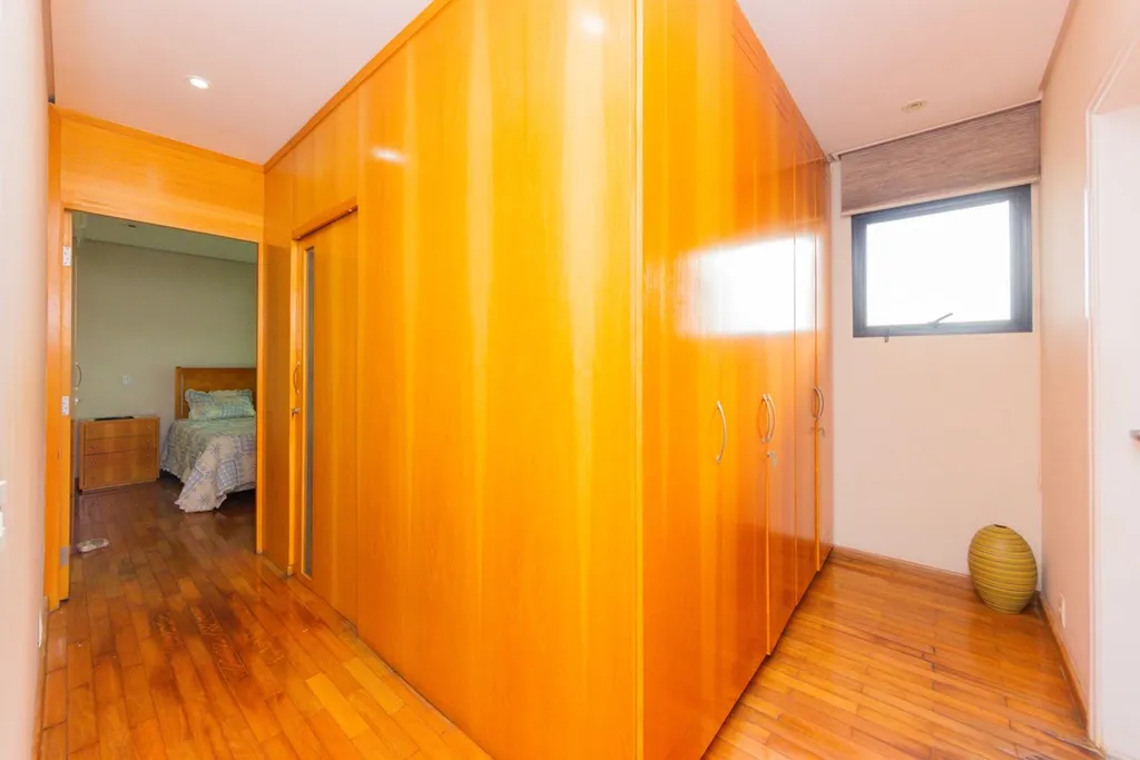 Imagem Apartamento à venda em São Paulo, Campo Belo, com 4 quartos, 242m2