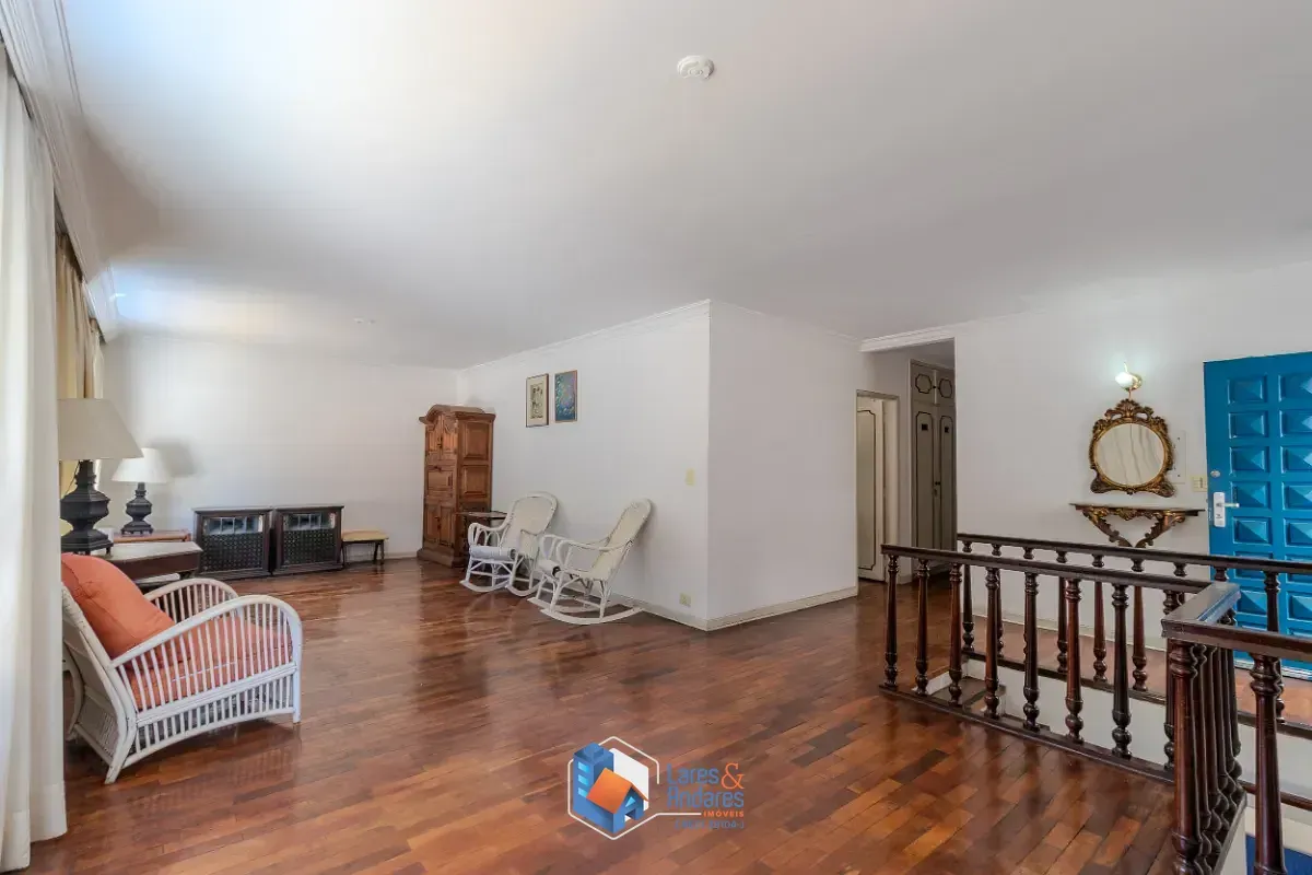 Imagem Sobrado para venda em Chácara Monte Alegre com 4 quartos, sendo 1 suíte, 261m²