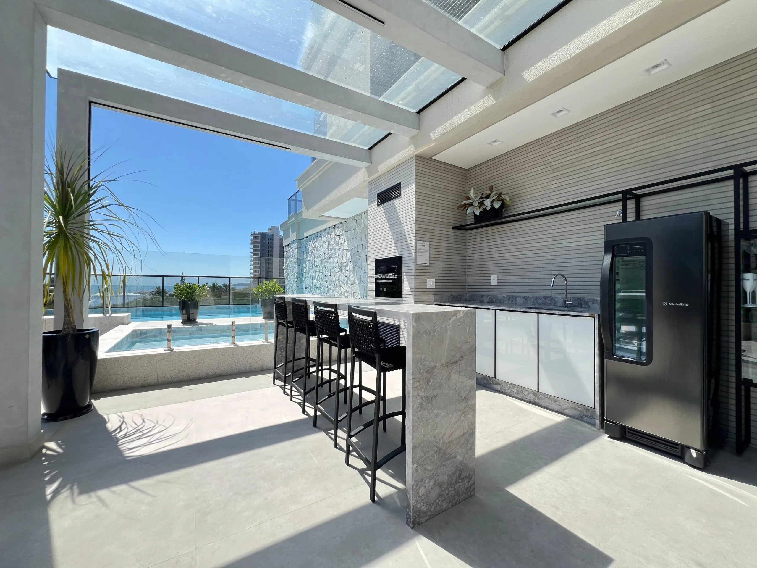 Imagem Apartamento com vista para o mar à venda com 88m2 por R$ 1.790.000,00