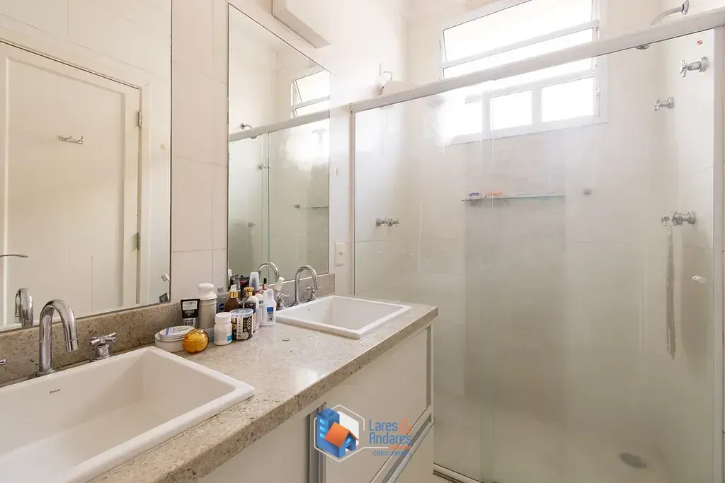 Imagem Casa à venda 4 Quartos 2 Suites 3 Vagas 253M² Sumaré São Paulo - SP