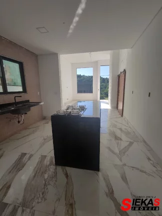 Imagem Imóvel de alto padrão com 3 quartos, 3 suítes e 4 vagas de garagem em Mogi das Cruzes-SP, Cidade Parquelandia.