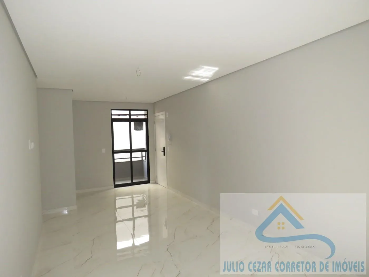 Imagem Apartamento para Venda em São José dos Pinhais, Silveira da Motta, 3 dormitórios, 1 suíte, 2 banheiros, 1 vaga