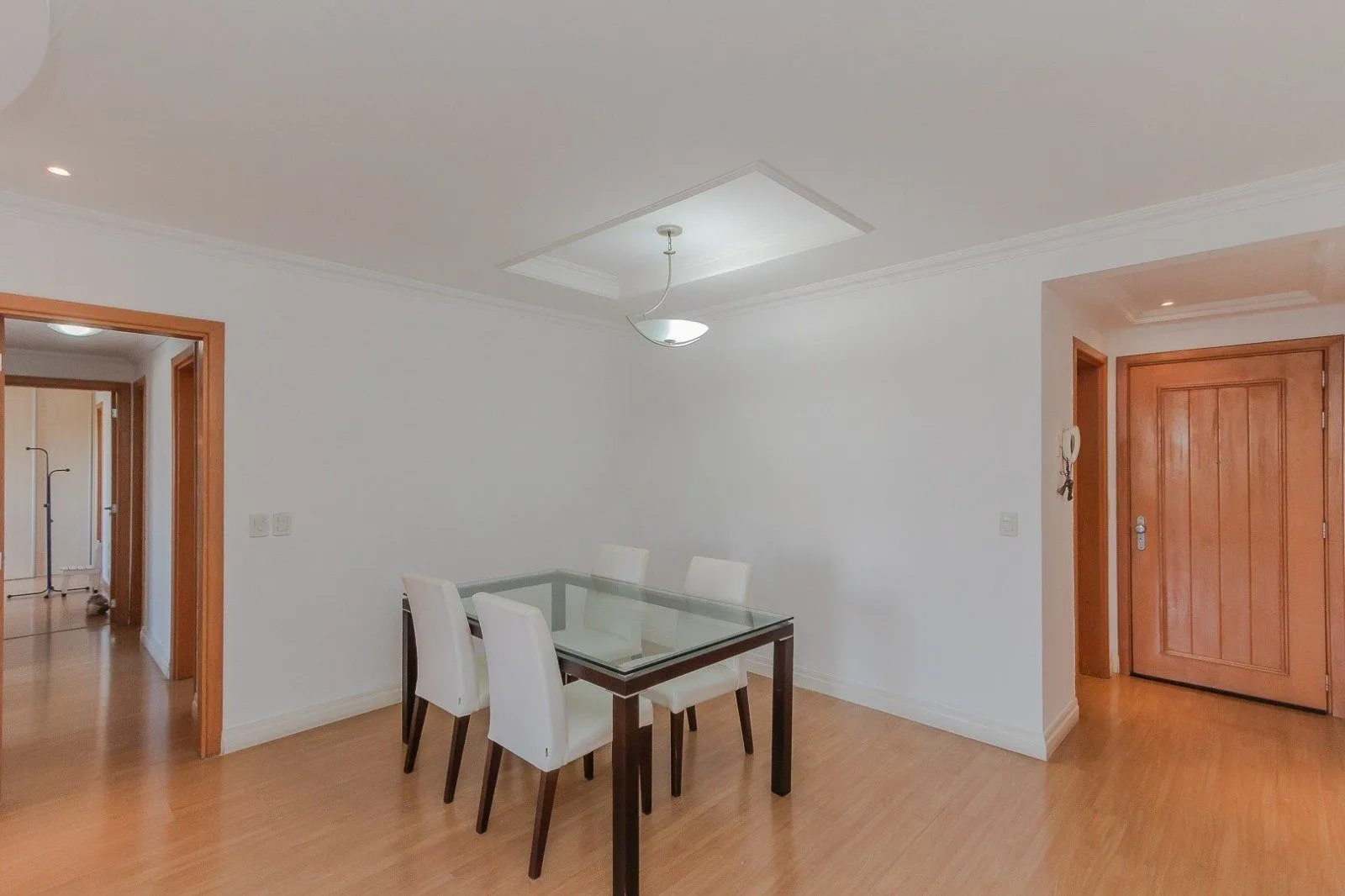 Imagem Apartamento, 4 dormitórios, sacada fechada com churrasqueira - Av. Panamericana