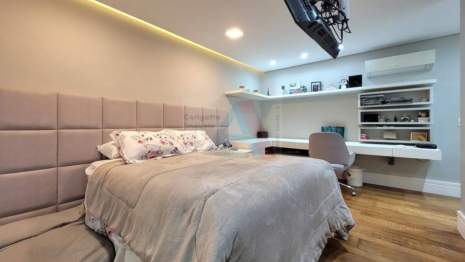 Imagem APARTAMENTO ALTO PADRÃO! SÃO 4 SUITES, 4 VAGAS DE GARAGEM, LAZER COMPLETO,