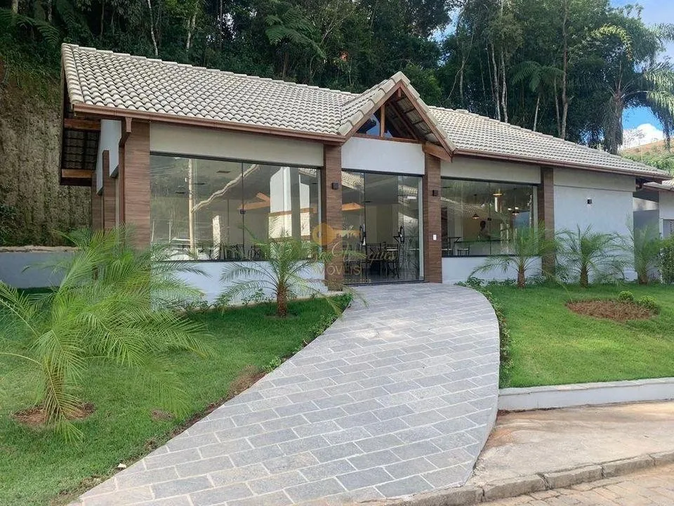 Imagem Terreno em Condomínio para Venda em Teresópolis / RJ no bairro Prata