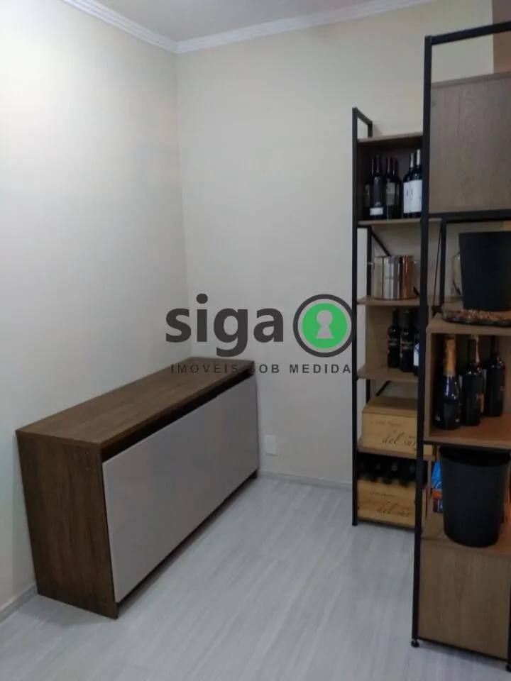 Imagem VENDE Apartamento em Moema com 2 suítes e duas Vagas