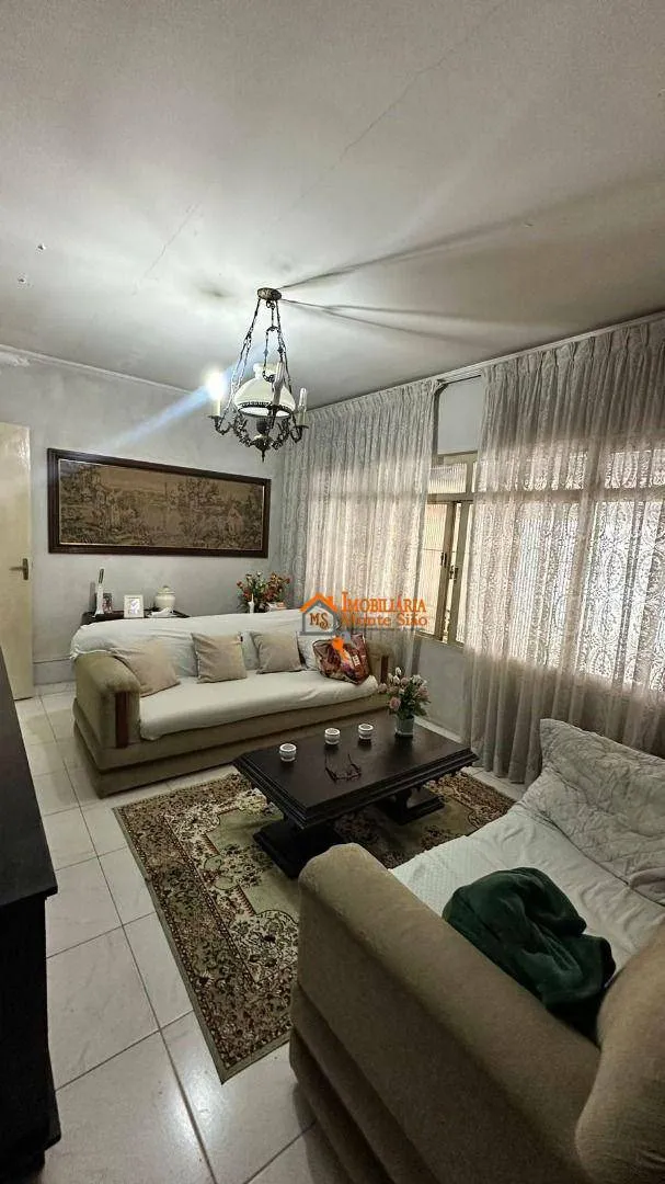 Imagem Casa à Venda com 3 Quartos, Suíte com Closet e Área Gourmet Completa