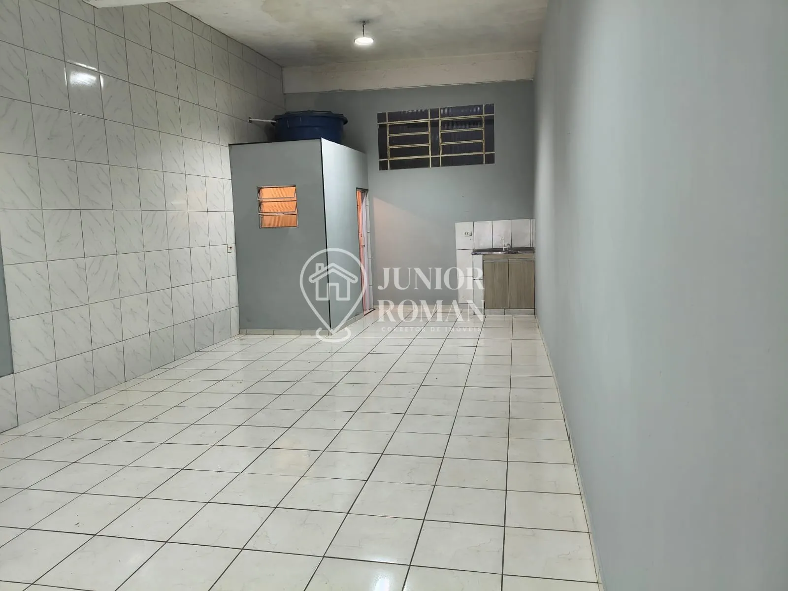 Imagem SALÃO COMERCIAL 100 M² | PORTÃO AUTOMÁTICO NA RUA CARIJÓS - SANTO ANDRÉ/SP