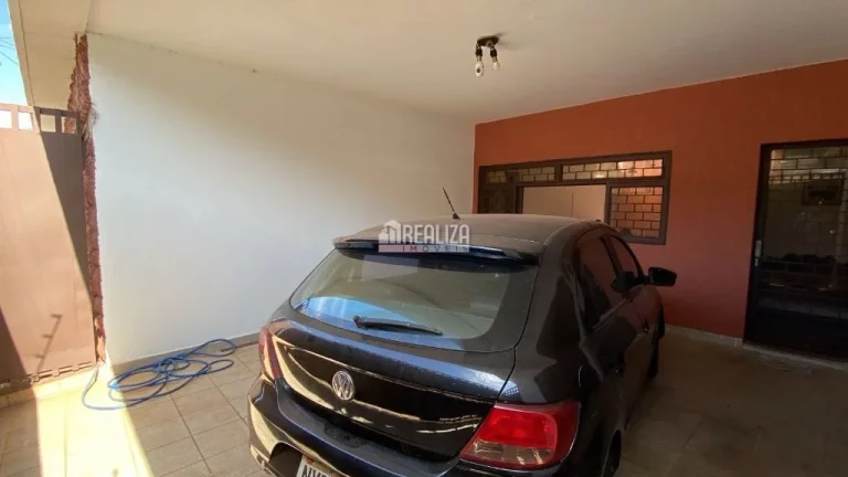 Imagem Casa com 3 dormitórios e suíte no bairro Fabrício em Uberaba
