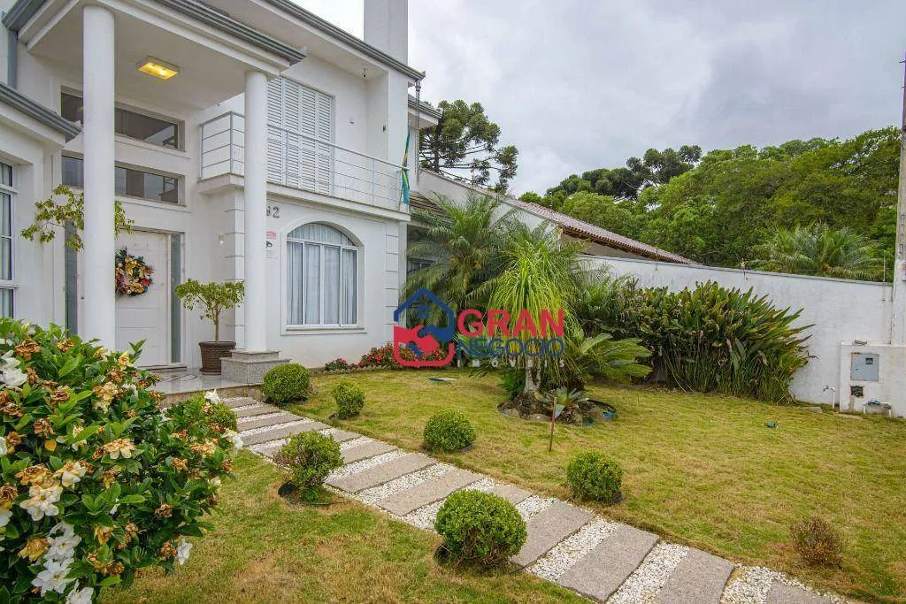 Imagem Casa de Alto Padrão à Venda - Santa Felicidade - Curitiba