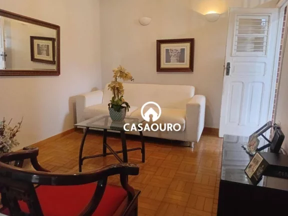 Imagem Casa com 4 quartos à venda, 245 m² - Santo Antônio - Belo Horizonte/MG