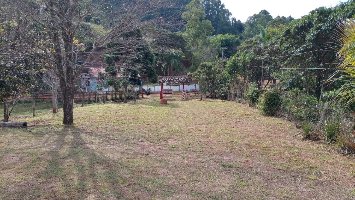 Imagem Chácara à venda 2 Quartos, 4 Vagas, 24000M², Pouso Frio, Pindamonhangaba - SP