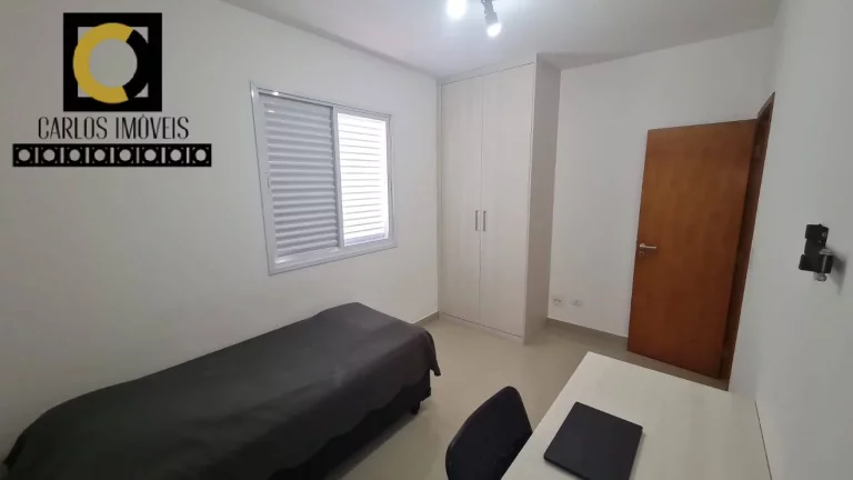 Imagem Casa sobreposta a venda, super bem localizada em Santos
