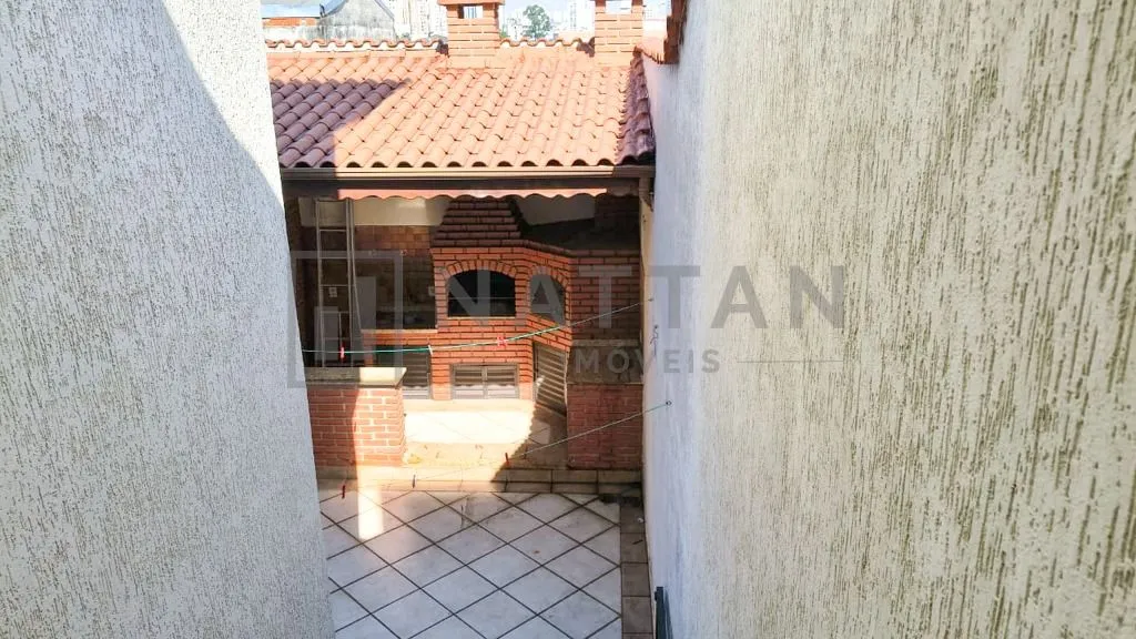 Imagem Sobrado Amplo com 153m² e Suíte com Closet na Vila Califórnia | 4 Vagas, Quintal com Churrasqueira e Permuta!