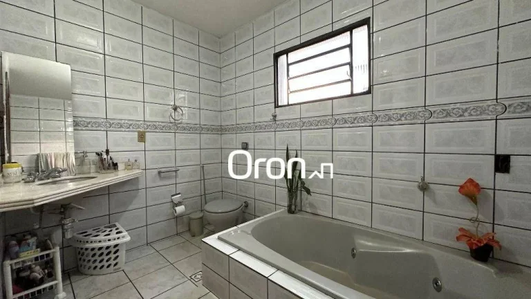 Imagem Casa à venda, 191 m² por R$ 710.000,00 - Santa Genoveva - Goiânia/GO