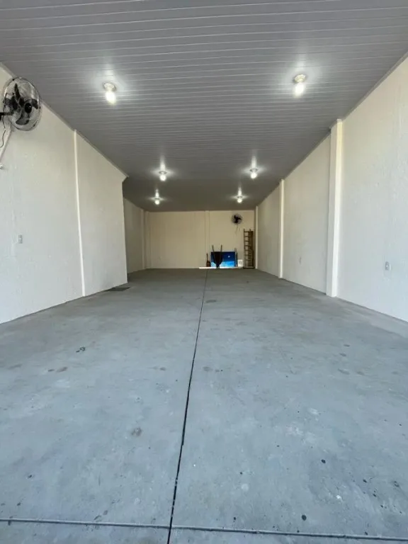 Imagem INDUSTRIAL COM 182,00 m² - TUPI - PRAIA GRANDE SP