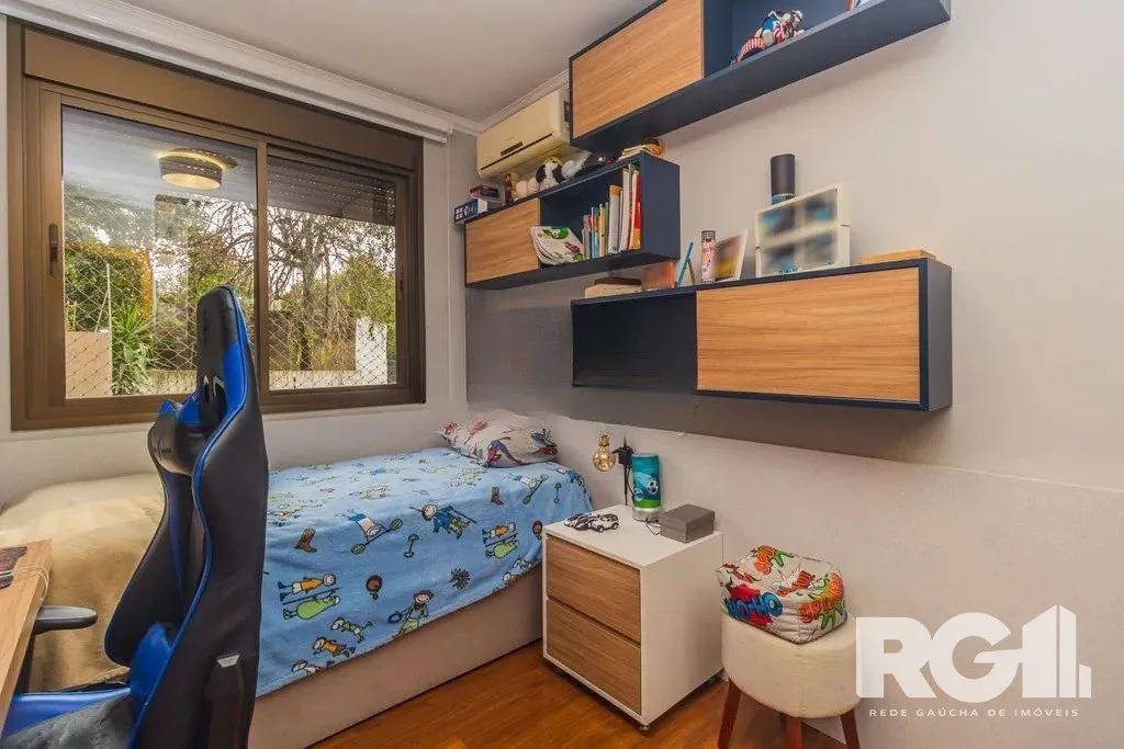 Imagem Apartamento com 94m², 3 quartos, 1 suíte, 2 vagas, no bairro Cristo Redentor em Porto Alegre..