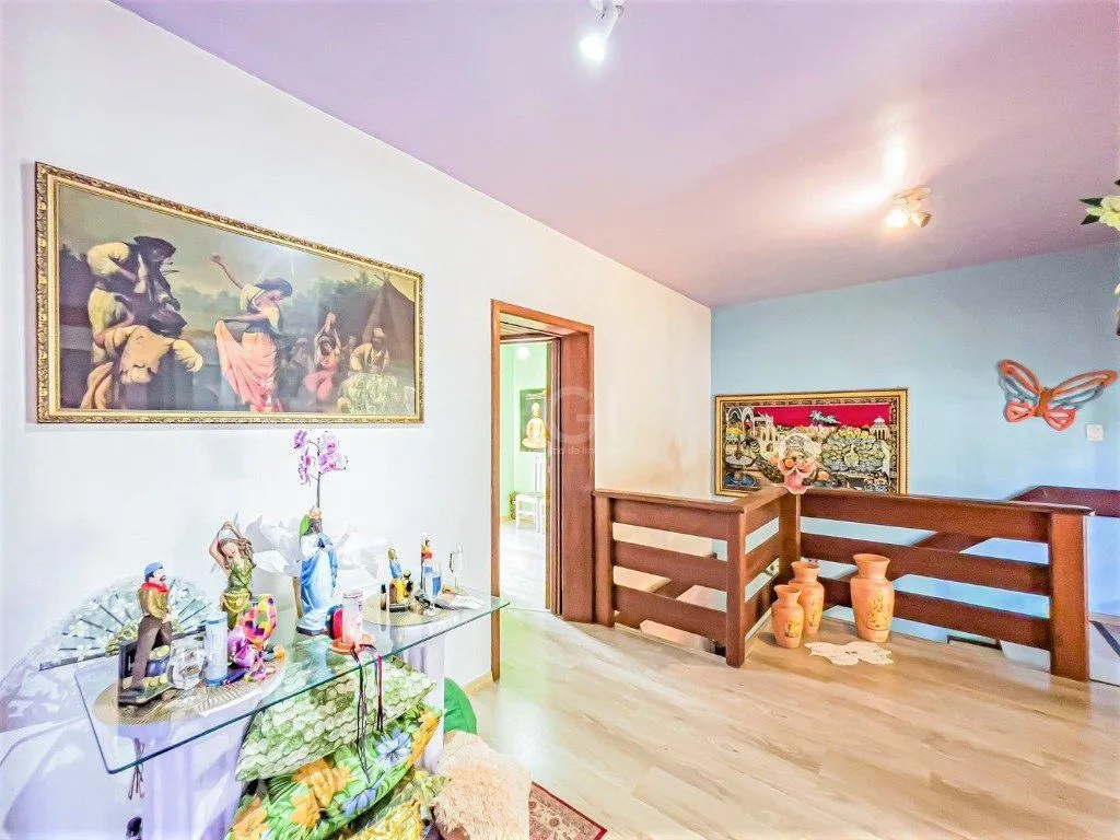 Imagem Casa para Venda - 272.24m², 3 dormitórios, sendo 1 suites, 4 vagas - Vila Jardim