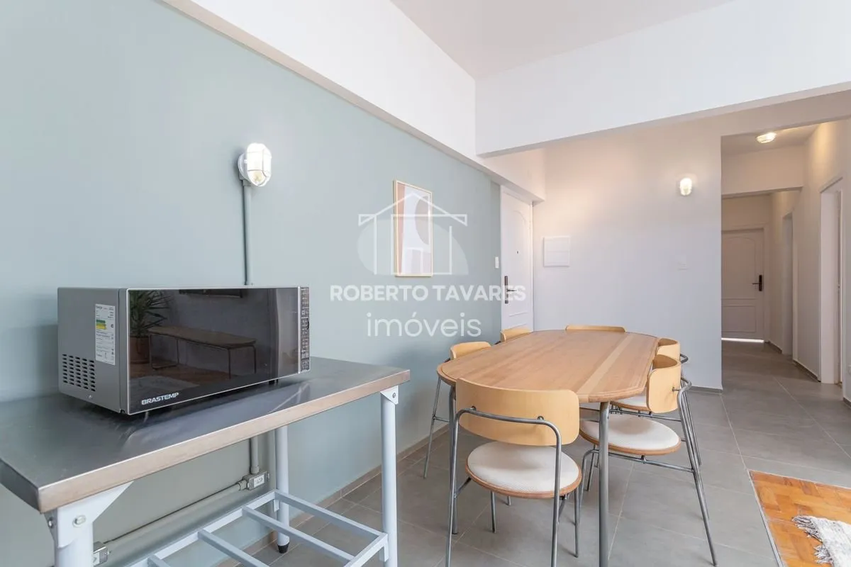Imagem Apartamento Mobiliado e totalmente Reformado! 145 m2 úteis 5dts e 3 suítes, cozinha aberta para sala - Está a duas quadras da Av. Paulista.
