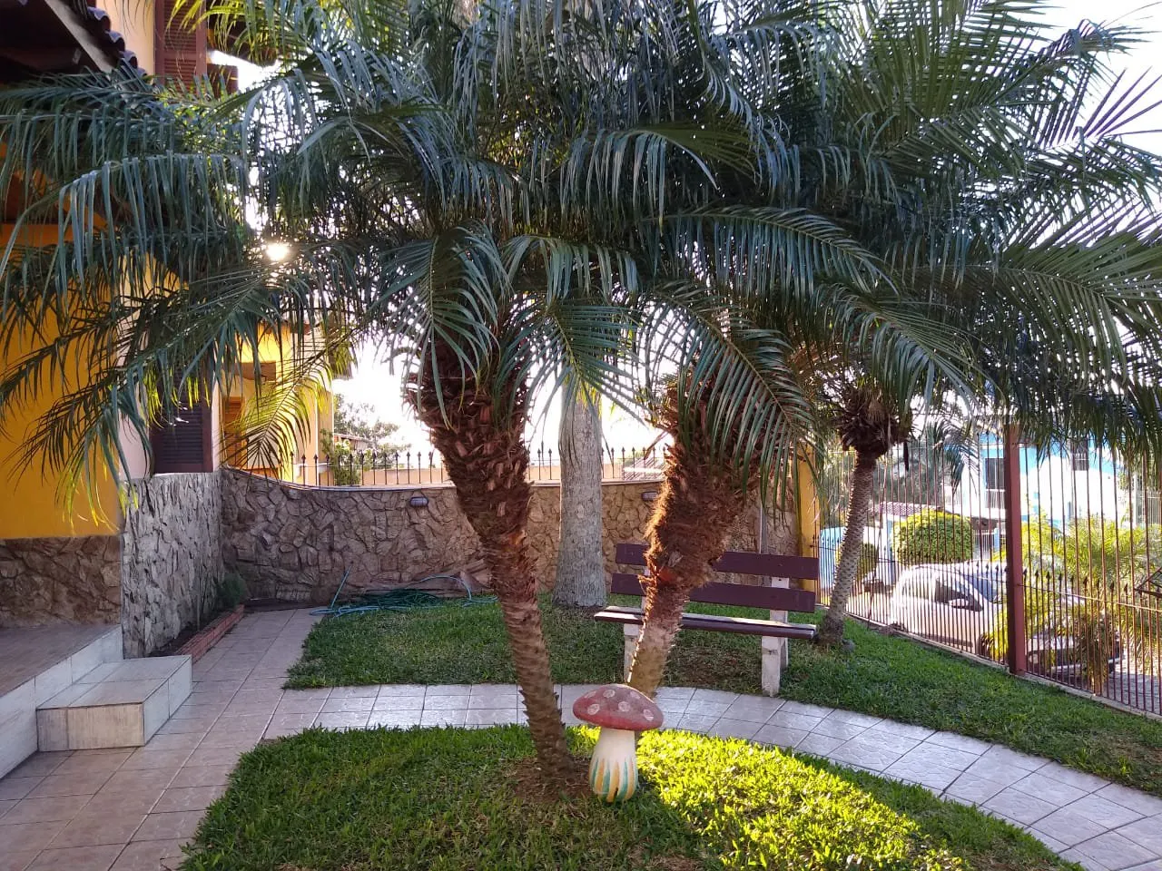 Imagem Casa a venda em Viamão no bairro Mendanha com piscina e espaco gourmet.
