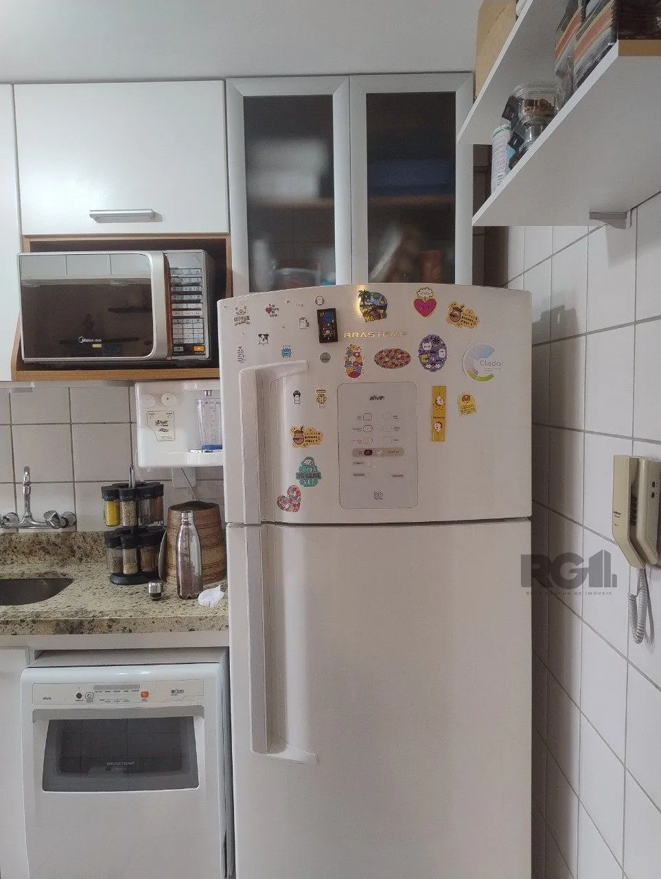Imagem Apartamento para Venda - 72.98m², 3 dormitórios, suíte e 1 vaga - Menino Deus