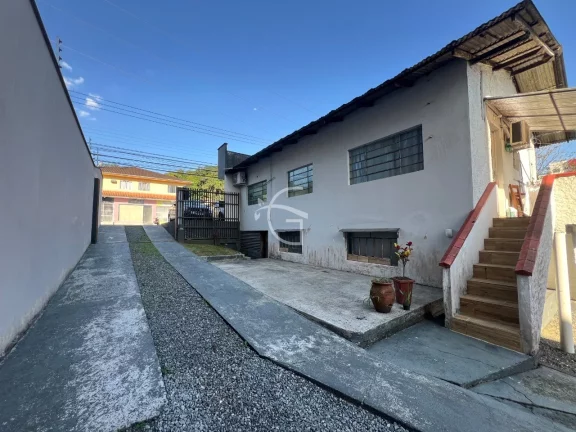 Imagem CASA COMERCIAL/RESIDENCIAL em JOINVILLE - SC, SAGUAÇU