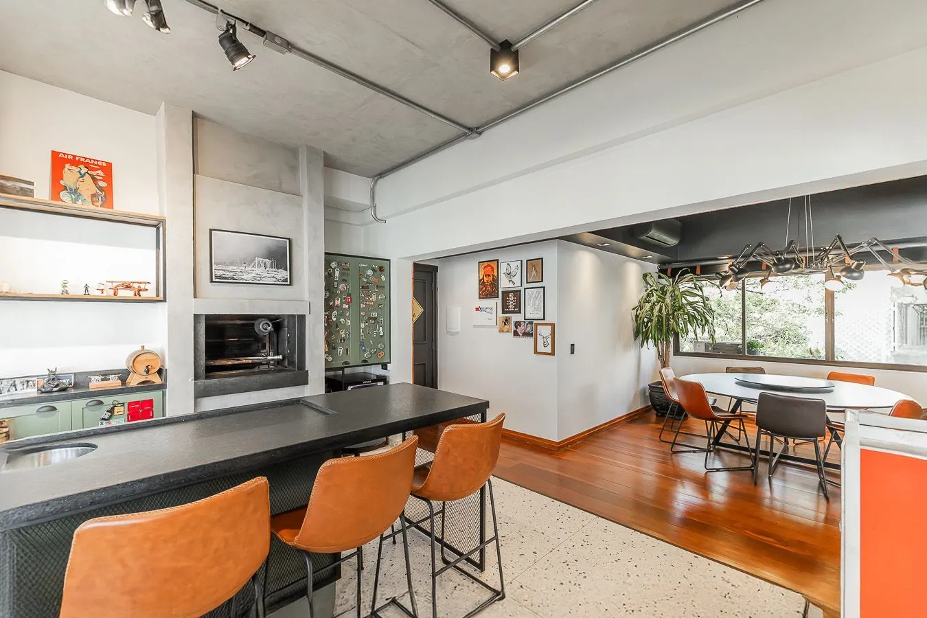 Imagem Apartamento 3 dormitórios, 3 vagas e 259 m² no bairro Auxiliadora.