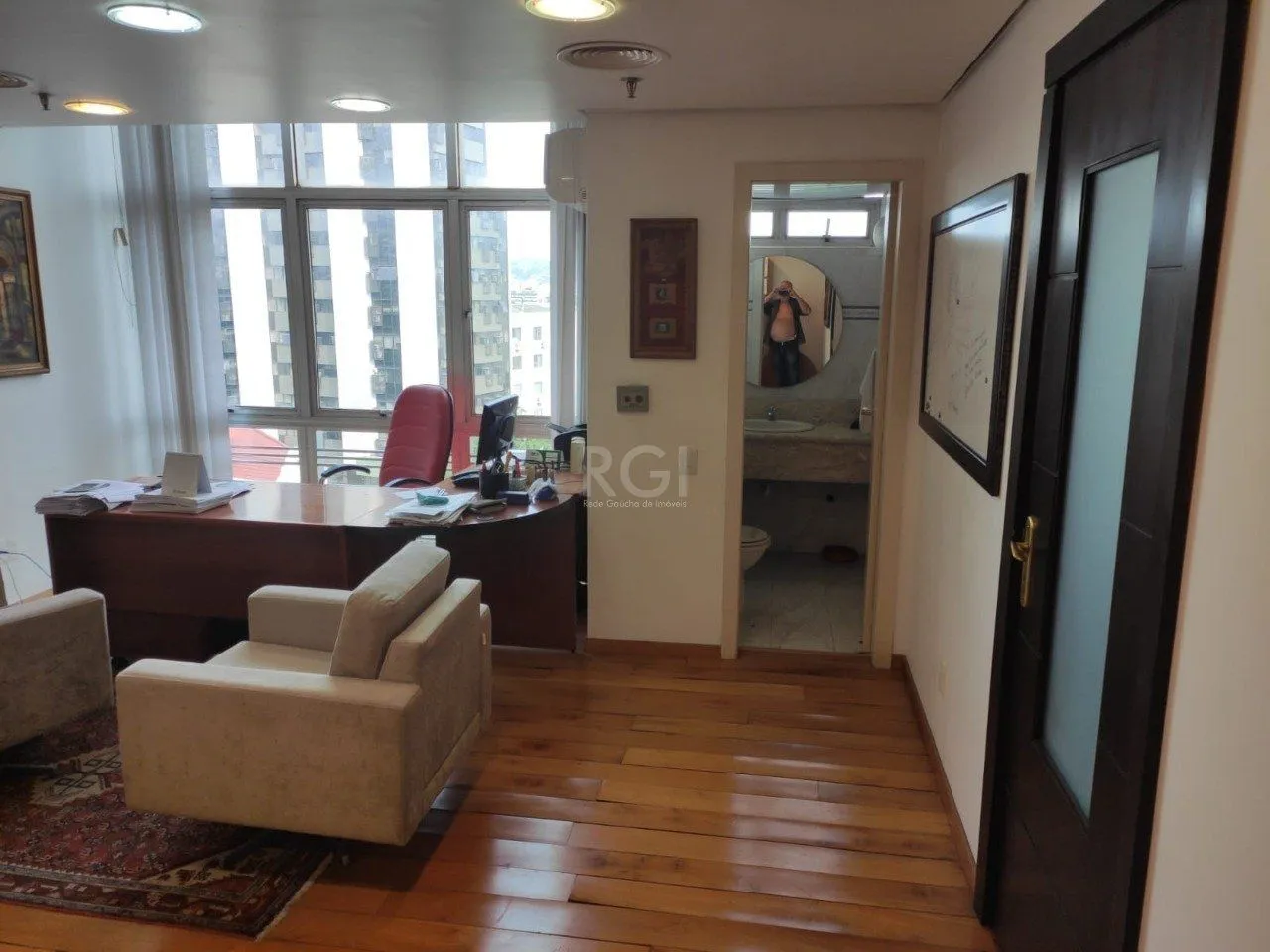 Imagem Conjunto/Sala para Venda - 32.88m², 0 dormitórios, Moinhos de Vento